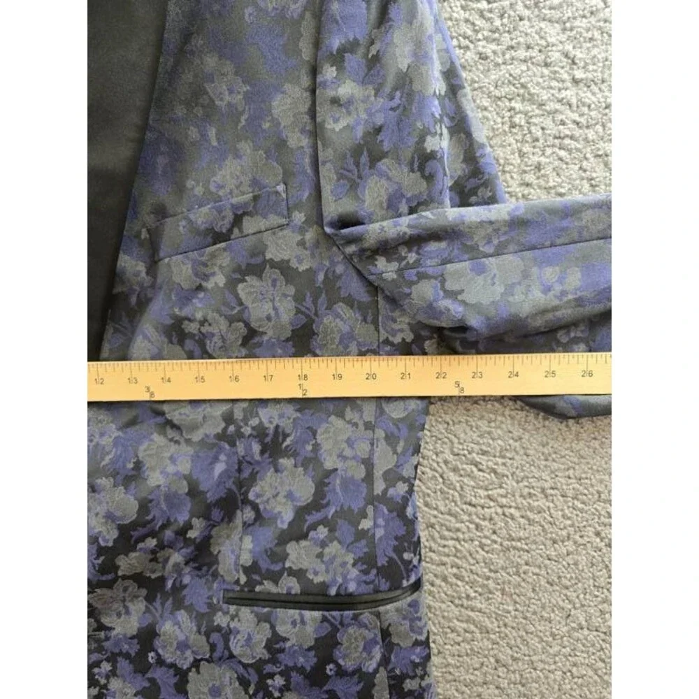 Tayion Classic-Fit Floral Jacquard Dinner Jacket Men's 42R Grey/Purple Notch